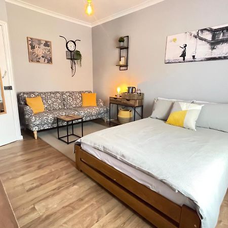 Westend Holiday Room 4 Brecon Extérieur photo